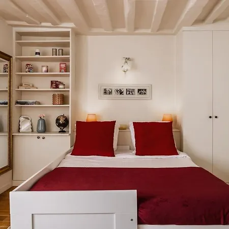 Apartment Beautiful Cosy Flat In Saint Germain Des Pres - G21b Paris